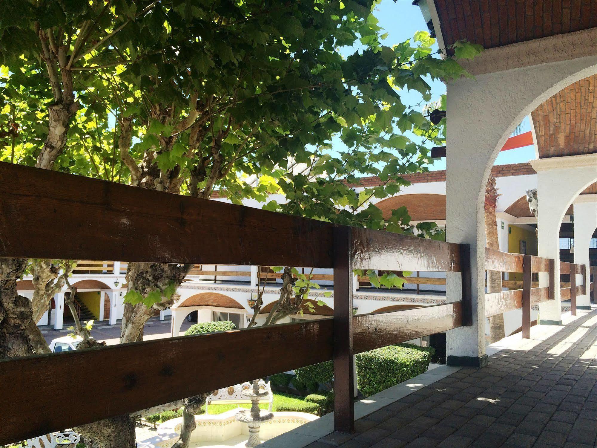 State Inn Chihuahua Exterior foto